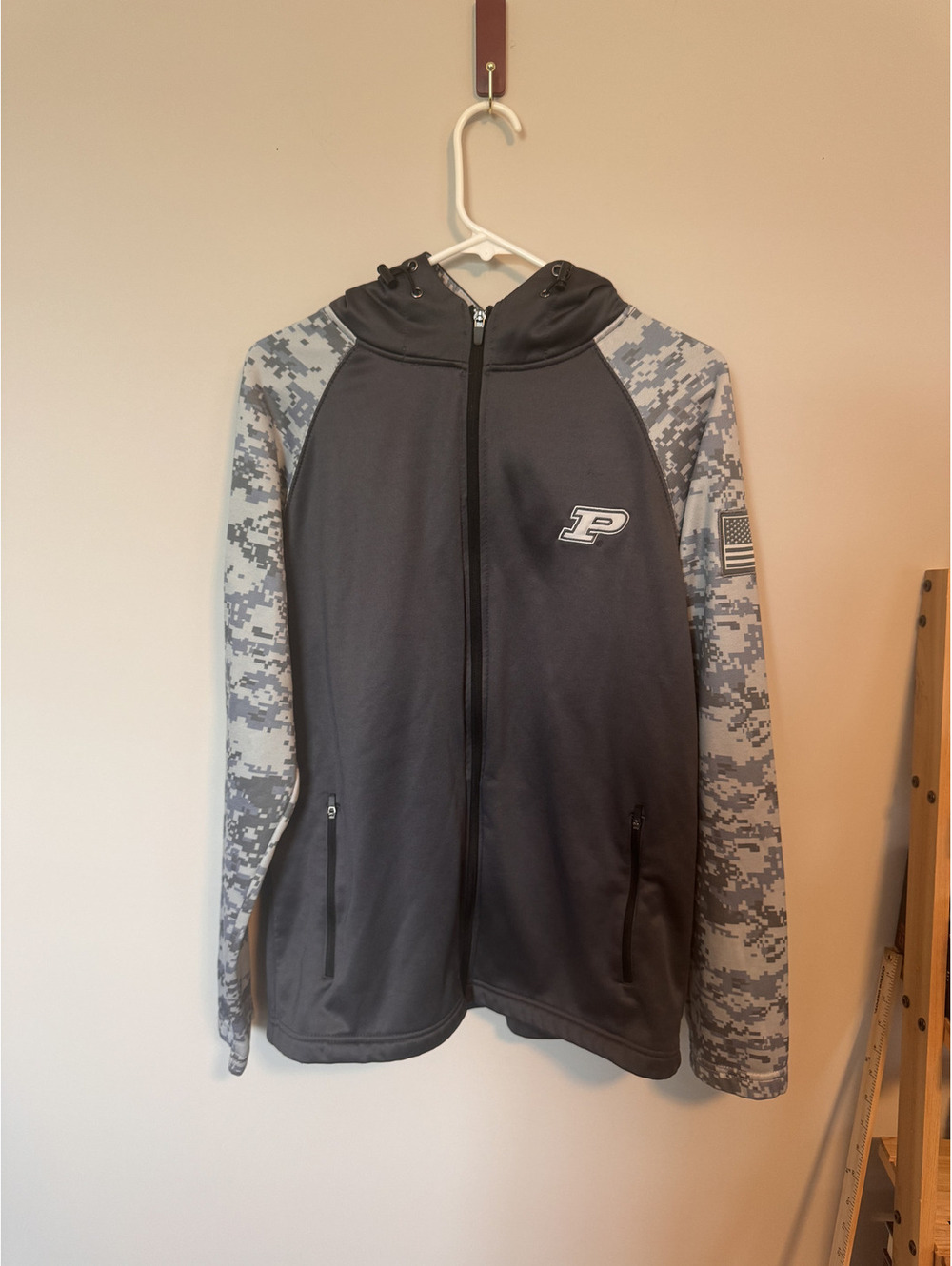 Purdue Boilermakers Men's Full Zip Jacket Digital Camo Sleeves Hooded NCAA Sz M